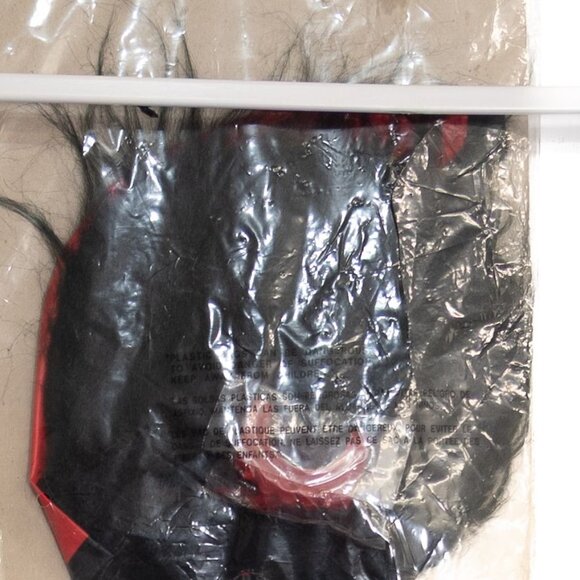 Devil Dress-Up Set One Size Fits All W/ Hood Horns Beard & Red Fang-Teeth Access - Picture 7 of 8